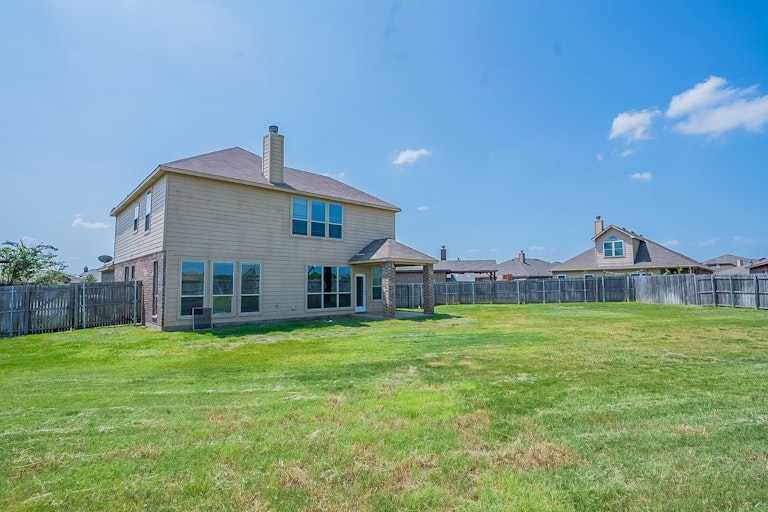 Photo 29 of 29 - 11112 Dunlavin Ct, Haslet, TX 76052