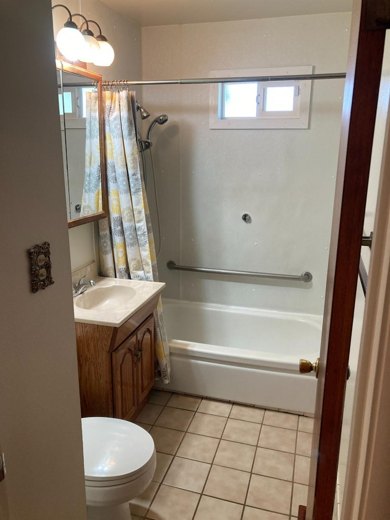 Photo 17 of 22 - 10463 Malaga Way, Rancho Cordova, CA 95670
