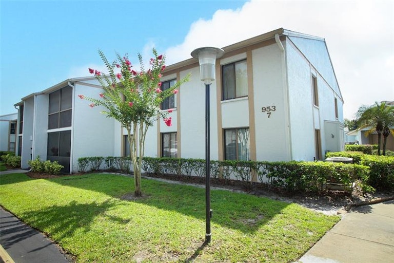 Photo 1 of 46 - 953 Courtyard Ln #41, Orlando, FL 32825