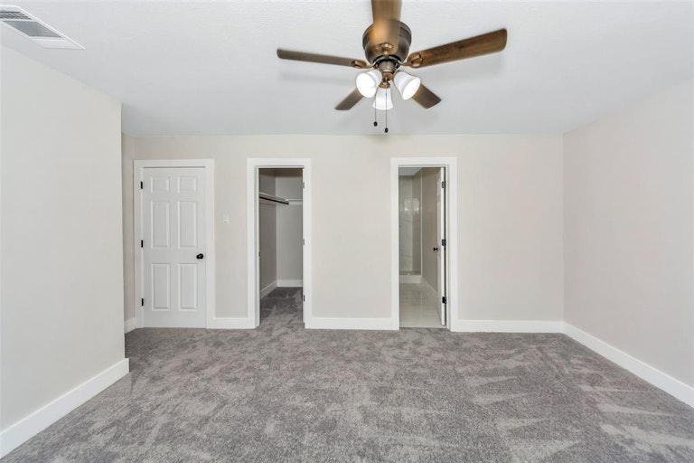 Photo 27 of 34 - 1341 Stafford Dr, Fort Worth, TX 76134