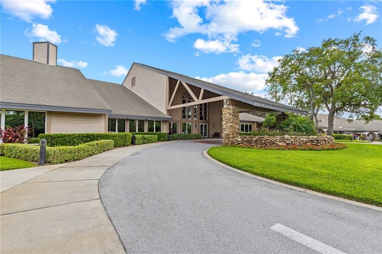 Photo 43 of 65 - 6144 Muirfield Ct, Spring Hill, FL 34606