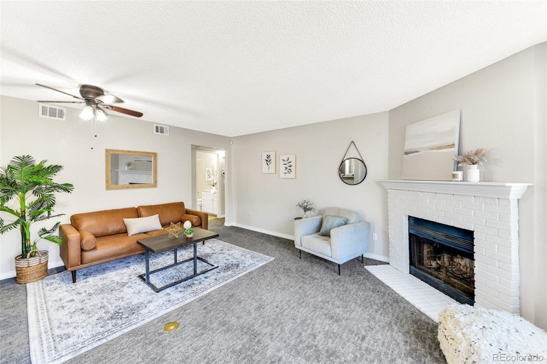 Photo 3 of 26 - 5735 W Atlantic Pl #101, Lakewood, CO 80227