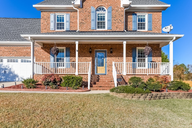 Photo 6 of 25 - 503 Oldwyck Dr, Fuquay Varina, NC 27526