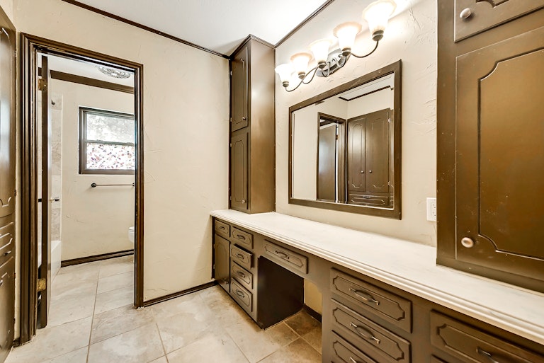 Photo 20 of 24 - 6640 Briley Dr, North Richland Hills, TX 76180