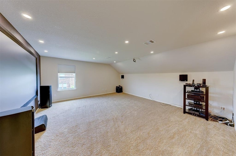Photo 29 of 50 - 2240 Lakeway Dr, Friendswood, TX 77546