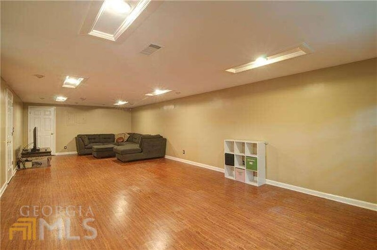 Photo 56 of 78 - 945 Whitehawk Trl, Lawrenceville, GA 30043