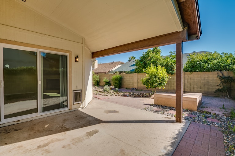 Photo 25 of 28 - 3849 E Tierra Buena Ln, Phoenix, AZ 85032