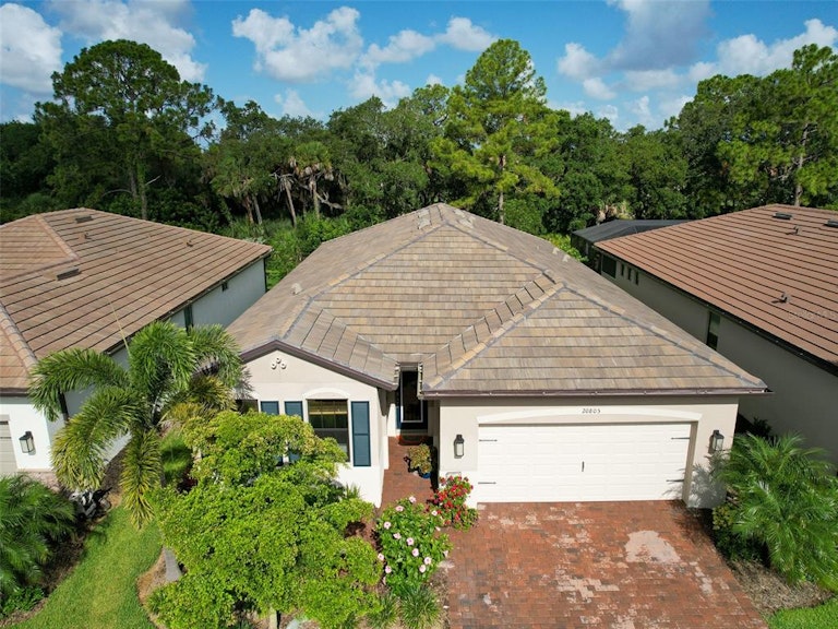 Photo 2 of 42 - 20805 Swallowtail Ct, Venice, FL 34293