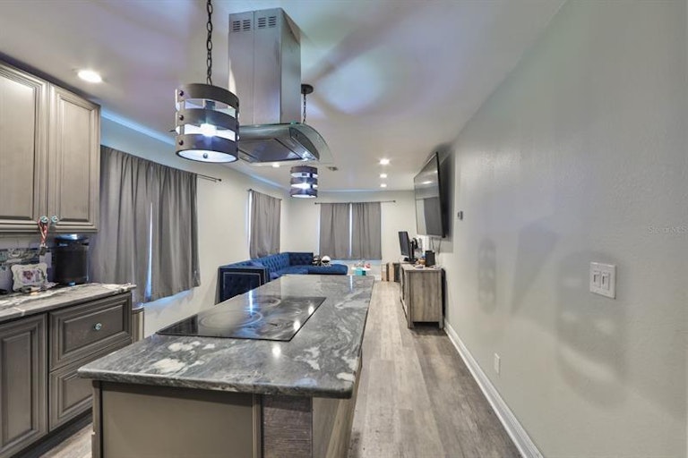 Photo 12 of 25 - 1138 Belleair Rd, Clearwater, FL 33756
