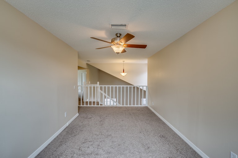 Photo 17 of 19 - 6724 Islander Ln, Tampa, FL 33615