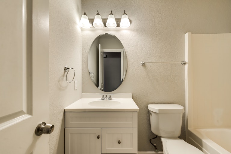 Photo 25 of 28 - 2039 Angelica Way, Dallas, TX 75217