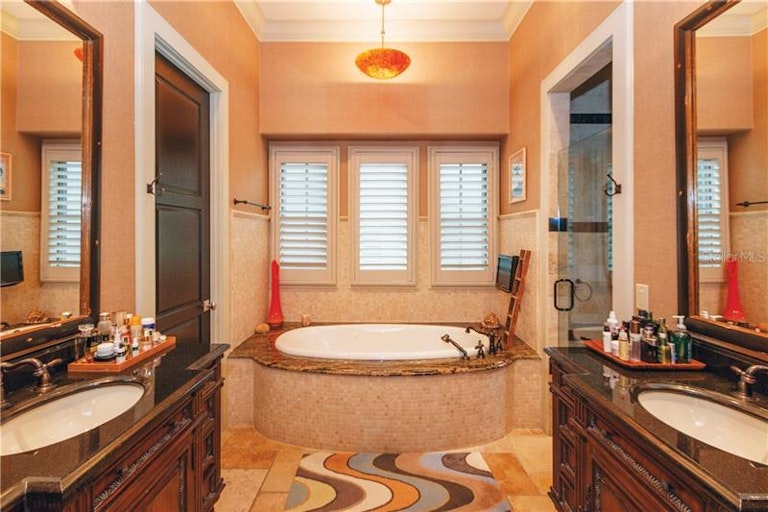 Photo 11 of 22 - 1300 Oneco Ave, Winter Park, FL 32789