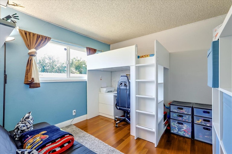 Photo 17 of 33 - 9544 Achates Cir, Sacramento, CA 95826