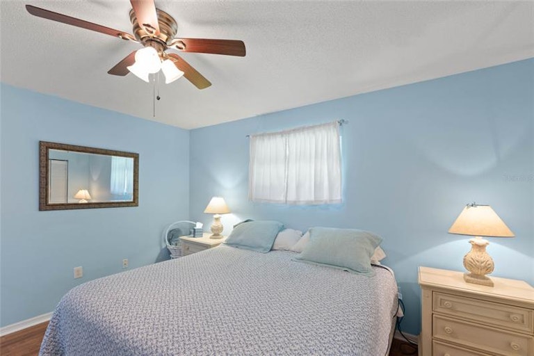 Photo 27 of 56 - 721 W Nelson St, Tavares, FL 32778