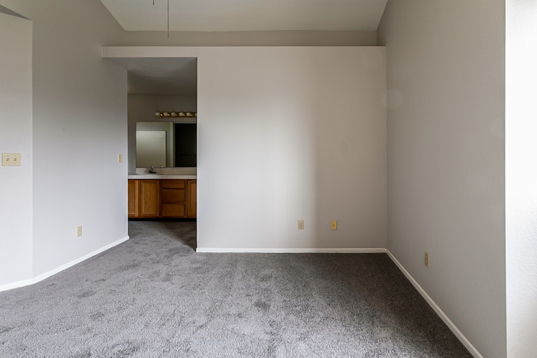 Photo 13 of 23 - 1488 E Beringer Dr, San Jacinto, CA 92583