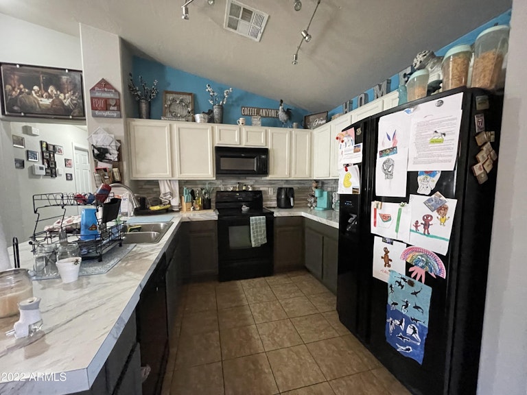 Photo 6 of 25 - 1598 S 220th Dr, Buckeye, AZ 85326