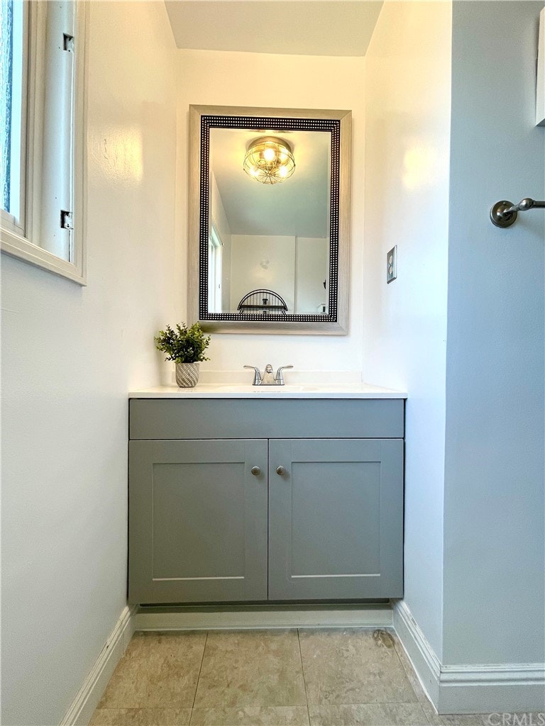 Photo 37 of 51 - 5807 E Monlaco Rd, Long Beach, CA 90808