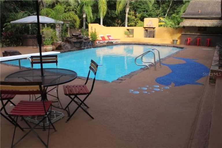 Photo 19 of 25 - 805 Sweetwater Club Blvd, Longwood, FL 32779