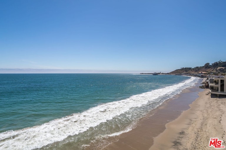 Photo 25 of 28 - 22548 Pacific Coast Hwy #410, Malibu, CA 90265