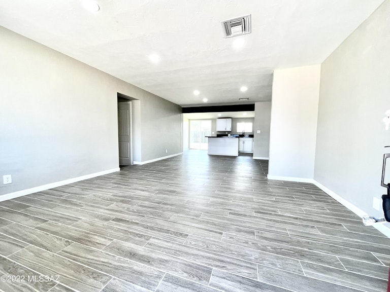 Photo 14 of 39 - 5558 E 24th St, Tucson, AZ 85711
