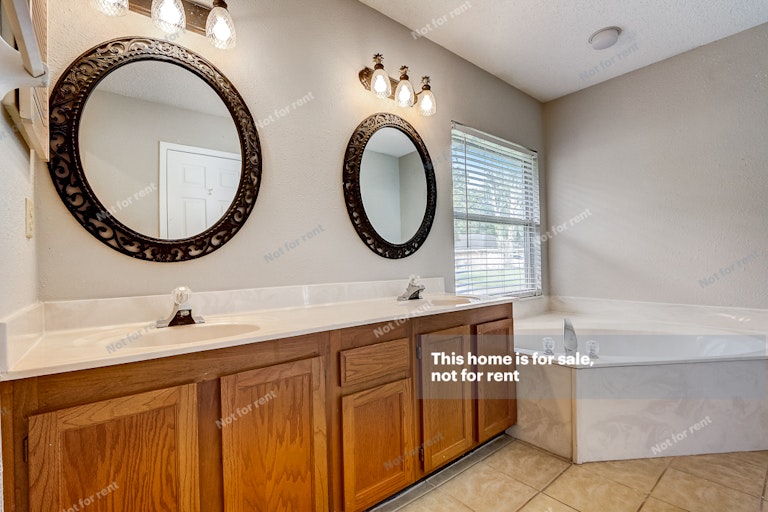 Photo 9 of 33 - 10435 Marble Egret Ct W, Jacksonville, FL 32257