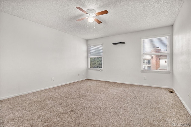 Photo 13 of 20 - 389 S Kalispell Way Unit D, Aurora, CO 80017