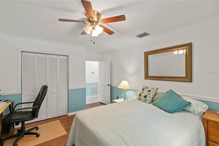 Photo 30 of 56 - 721 W Nelson St, Tavares, FL 32778