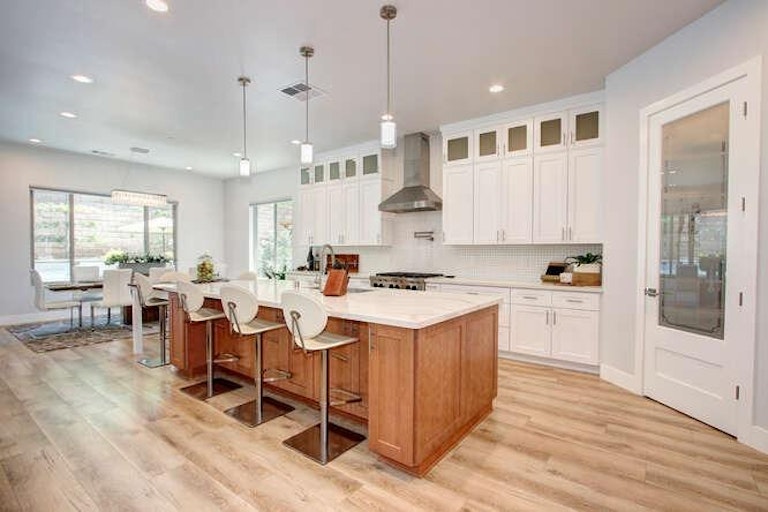 Photo 11 of 78 - 744 Oliver Ct, Folsom, CA 95630