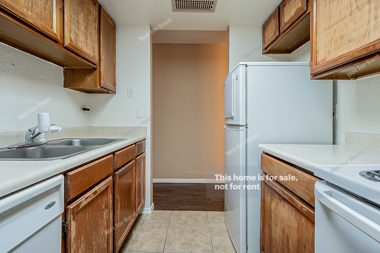 Photo 8 of 18 - 8888 N 47th Ave #109, Glendale, AZ 85302