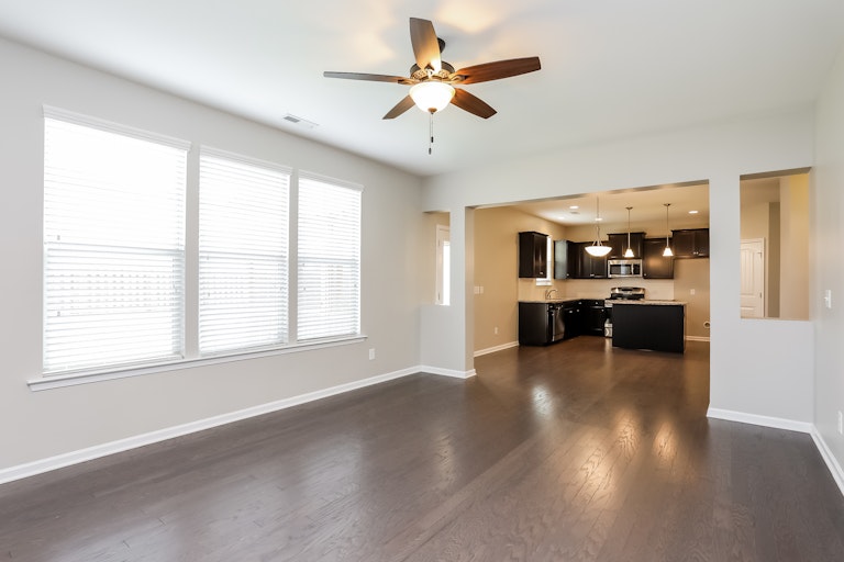 Photo 11 of 25 - 1034 Laredo Ln, Durham, NC 27703