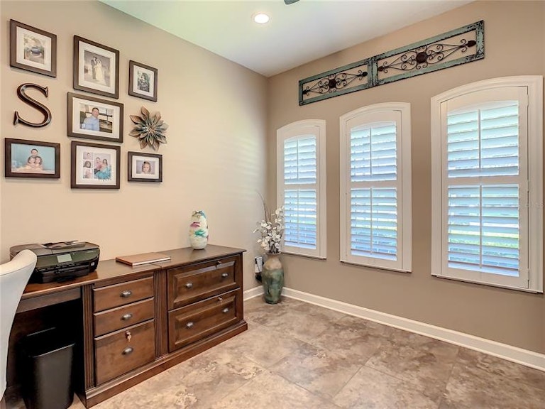 Photo 12 of 69 - 2704 Aloma Oaks Dr, Oviedo, FL 32765