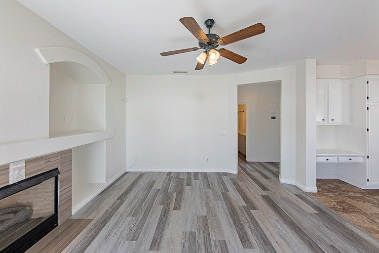 Photo 12 of 38 - 39840 Saint Honore Dr, Murrieta, CA 92563