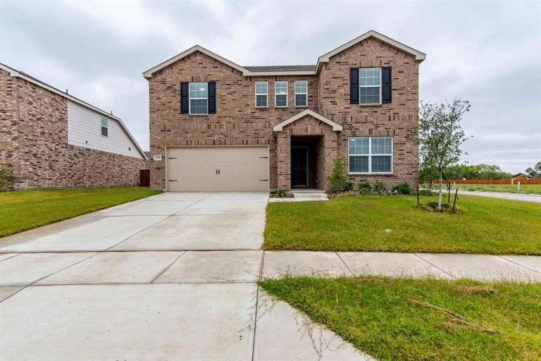 Photo 1 of 29 - 302 Onslow Dr, Forney, TX 75126