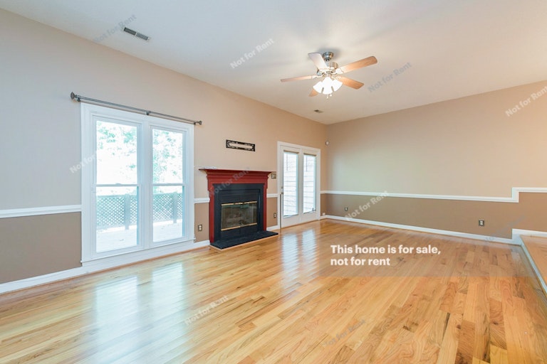 Photo 9 of 19 - 4113 Settlement Dr, Durham, NC 27713