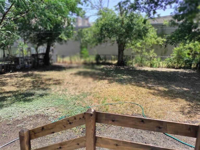 Photo 13 of 13 - 2015 May St, Fort Worth, TX 76110