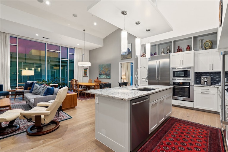 Photo 2 of 40 - 1600 Barton Springs Rd #3601, Austin, TX 78704