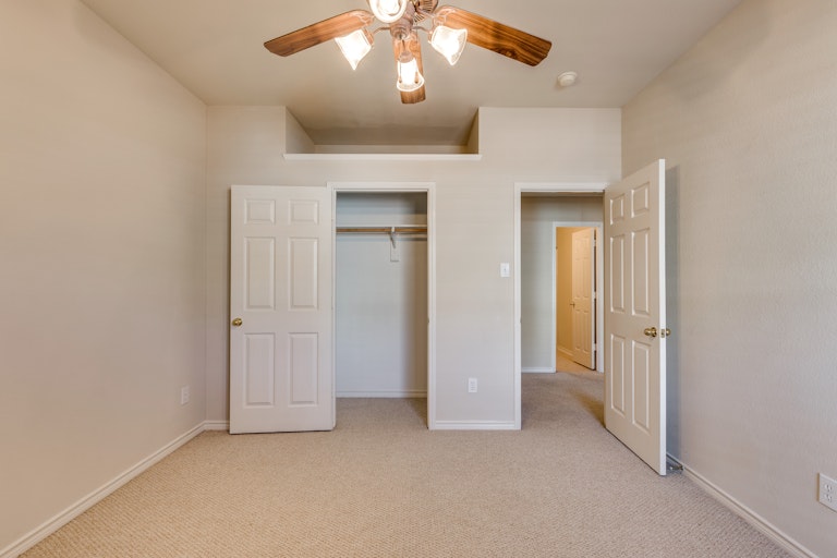 Photo 18 of 25 - 1815 Avonlea Dr, Rockwall, TX 75087