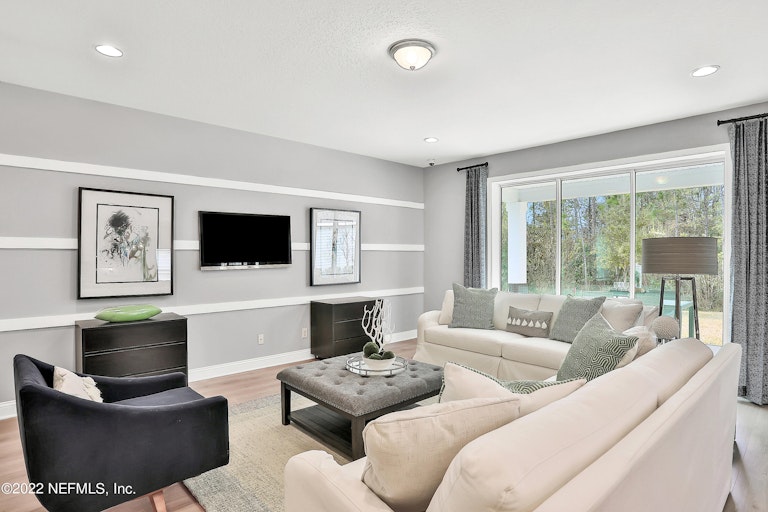 Photo 12 of 45 - 2984 Greywood Ln, Orange Park, FL 32073