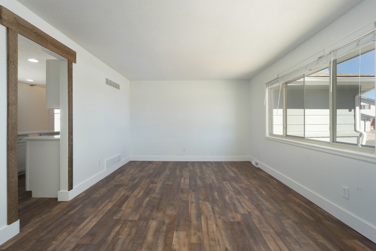 Photo 4 of 17 - 2191 Ridge Dr, Broomfield, CO 80020