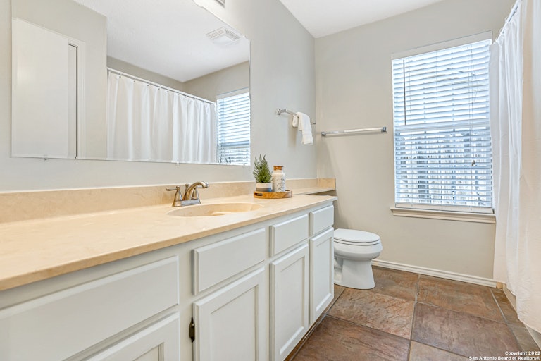 Photo 26 of 35 - 7418 Windbridge, San Antonio, TX 78250