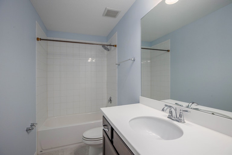 Photo 18 of 19 - 2493 Cornerstone St, Odessa, FL 33556