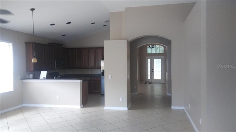 Photo 6 of 17 - 5325 Pepper Brush Cv, Apopka, FL 32703