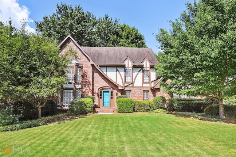 Photo 2 of 41 - 1005 Redstone Ln, Atlanta, GA 30338