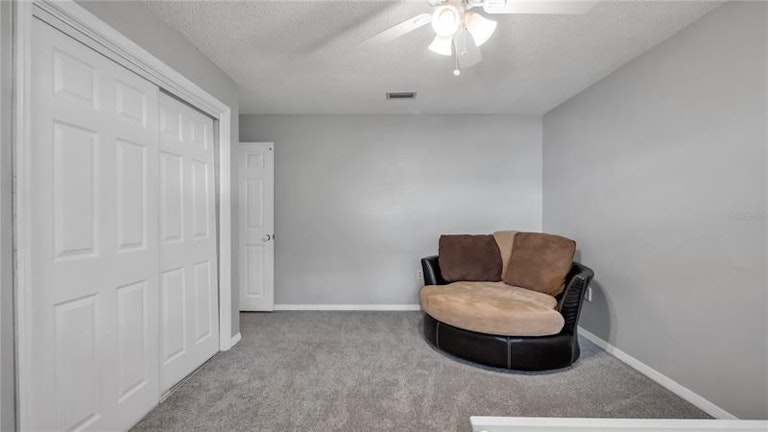 Photo 21 of 38 - 158 Oak Sq S, Lakeland, FL 33813