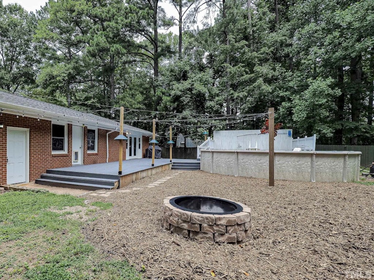 Photo 21 of 34 - 1314 Old Trinity Cir, Raleigh, NC 27607