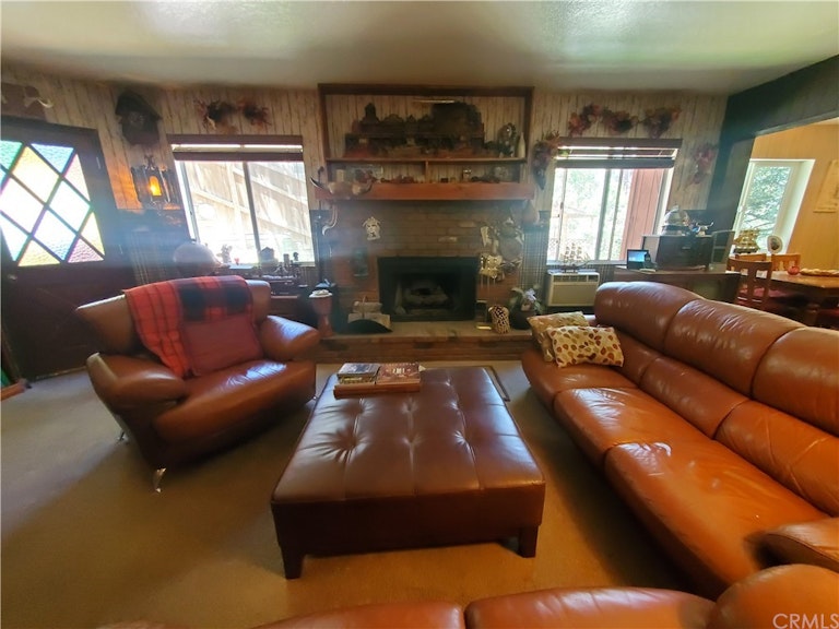 Photo 16 of 33 - 24937 Faulhorn Dr, Crestline, CA 92325