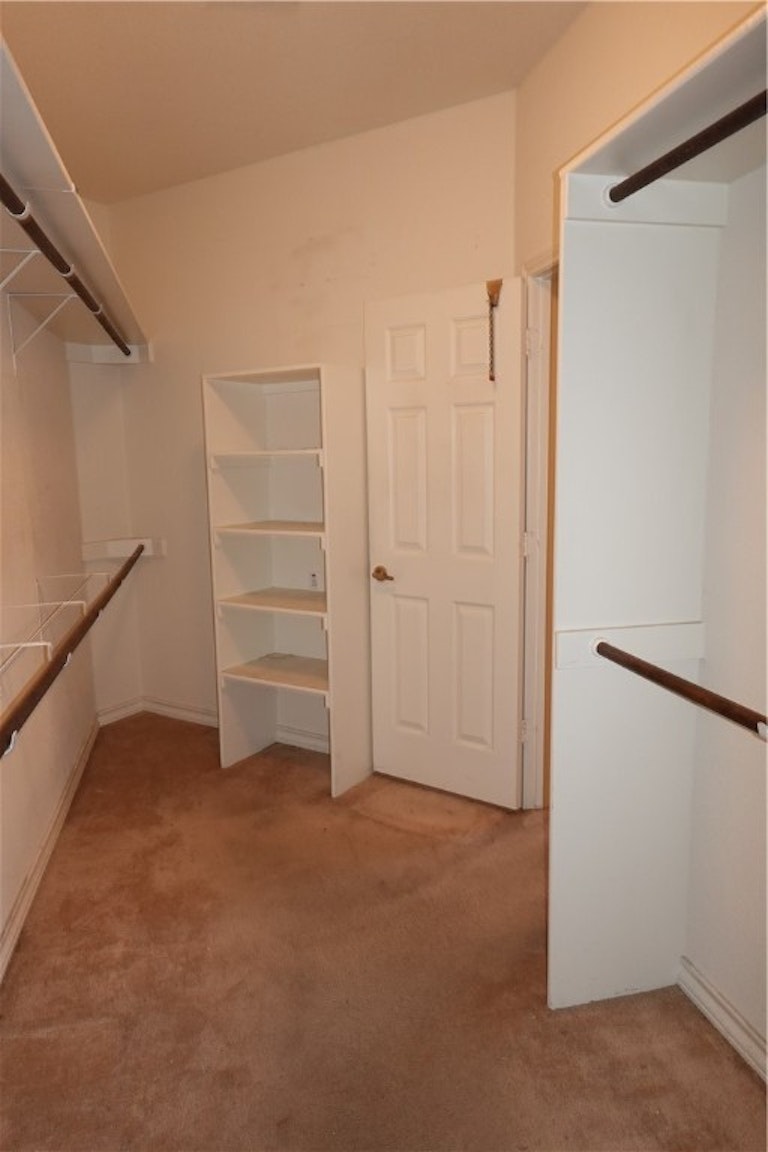 Photo 19 of 33 - 329 Island Oak Dr, Austin, TX 78748