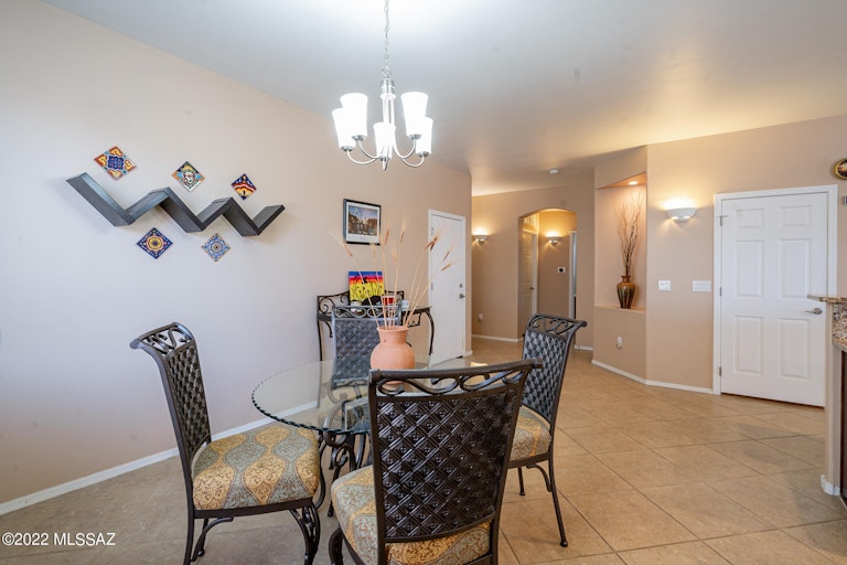 Photo 8 of 33 - 10591 S Margie Pl, Vail, AZ 85641