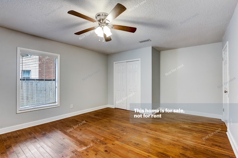 Photo 21 of 27 - 1160 Scotten Rd, Jacksonville, FL 32205