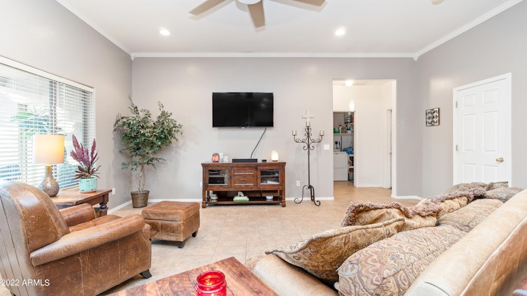 Photo 10 of 55 - 39007 N 3rd St, Phoenix, AZ 85086